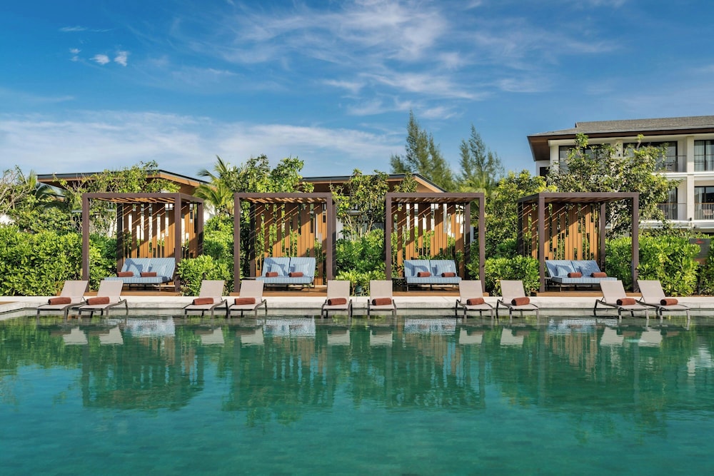 Khao Lak Marriott Beach Resort & Spa — Swimming pool in Khao Lak, Phang Nga