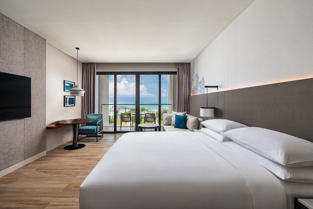 Khao Lak Marriott Beach Resort & Spa — Hotel rooms in Khao Lak, Phang Nga