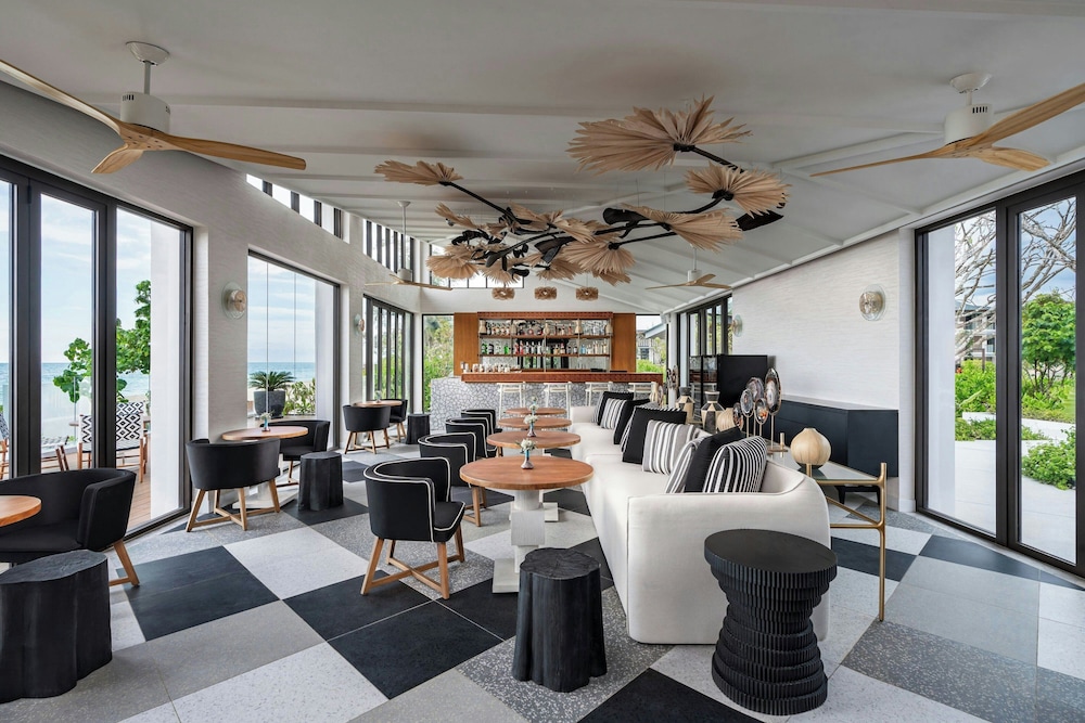 Khao Lak Marriott Beach Resort & Spa — Restaurant & bars in Khao Lak, Phang Nga