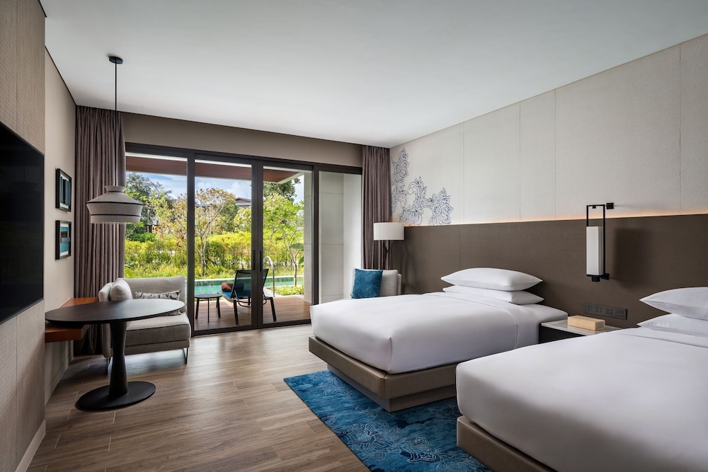 Khao Lak Marriott Beach Resort & Spa — Hotel rooms in Khao Lak, Phang Nga