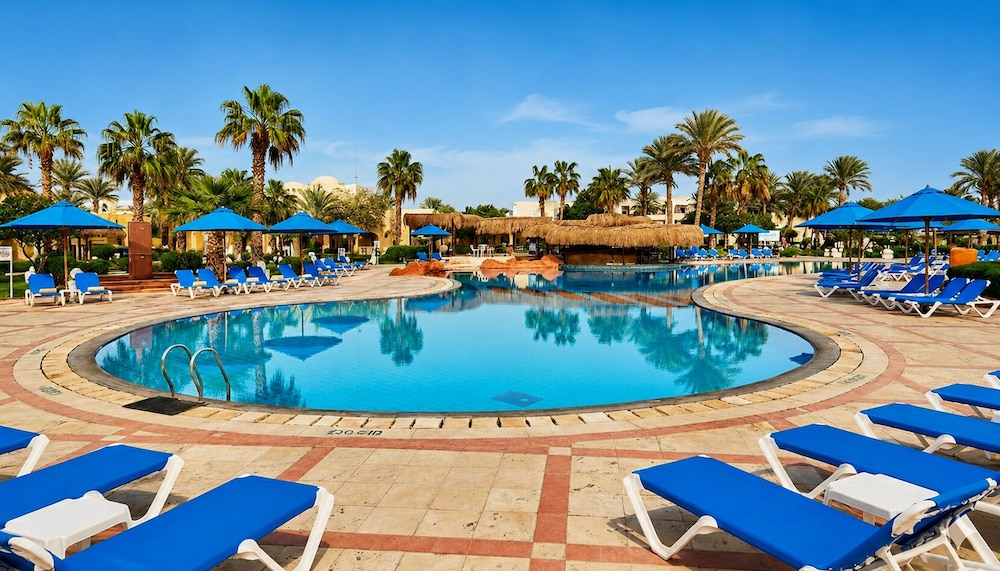 Royal Regency Club - Ultra All Inclusive — Swimming pool in Sharm El Sheikh, Red Sea
