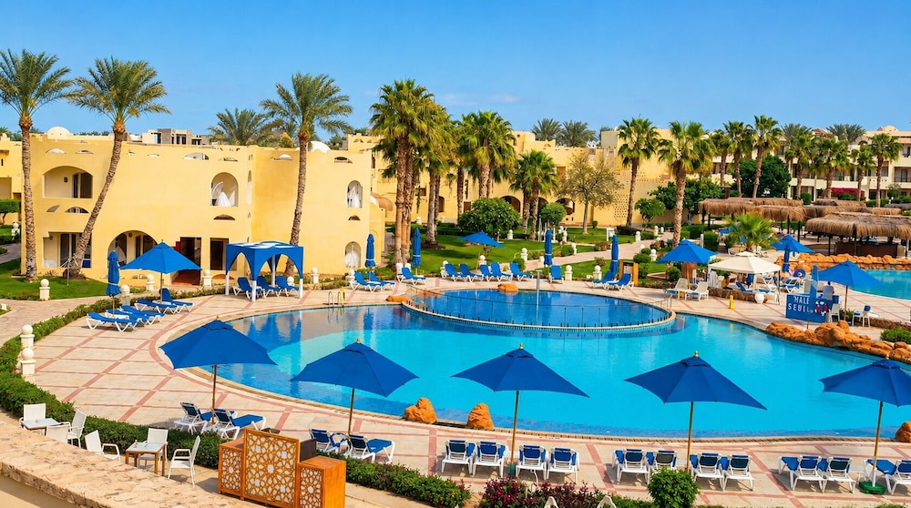 Royal Regency Club - Ultra All Inclusive — Swimming pool in Sharm El Sheikh, Red Sea