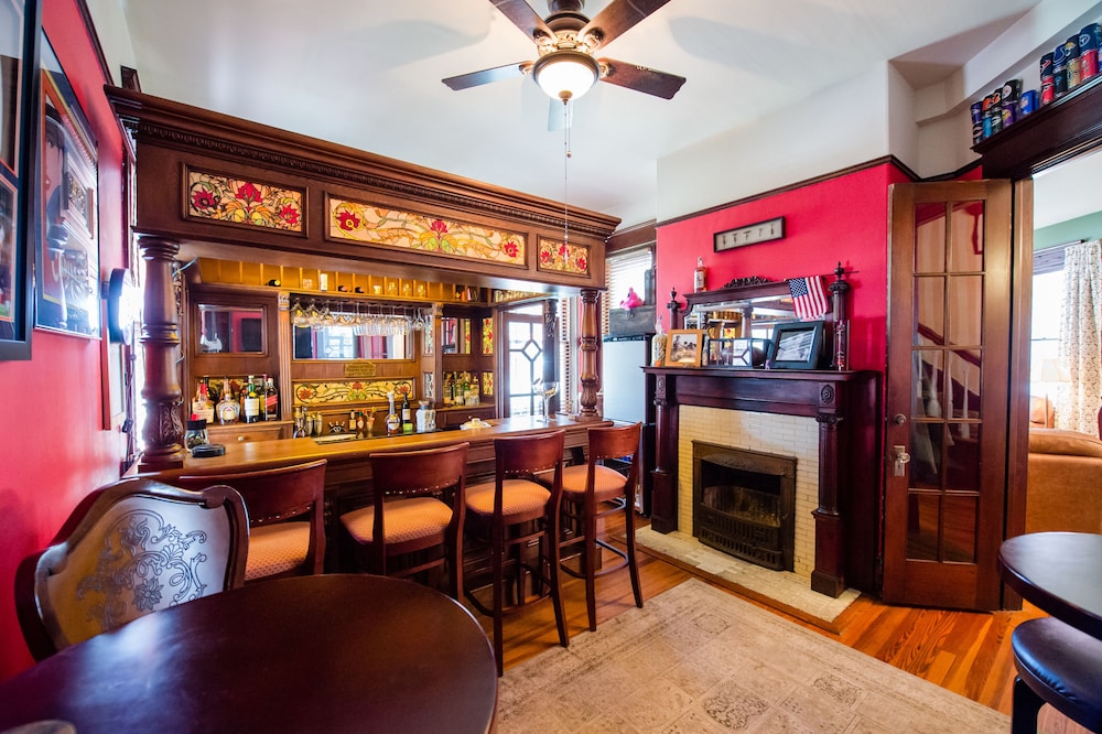 Hoyt House Amelia Island — Restaurant & bars in Amelia Island, Florida