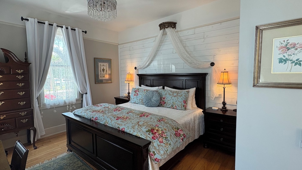 Hoyt House Amelia Island — Hotel rooms in Amelia Island, Florida