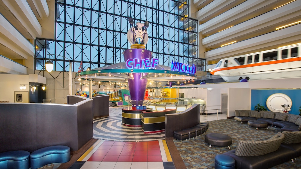 Disney's Contemporary Resort — Restaurant & bars in Walt Disney World Resort