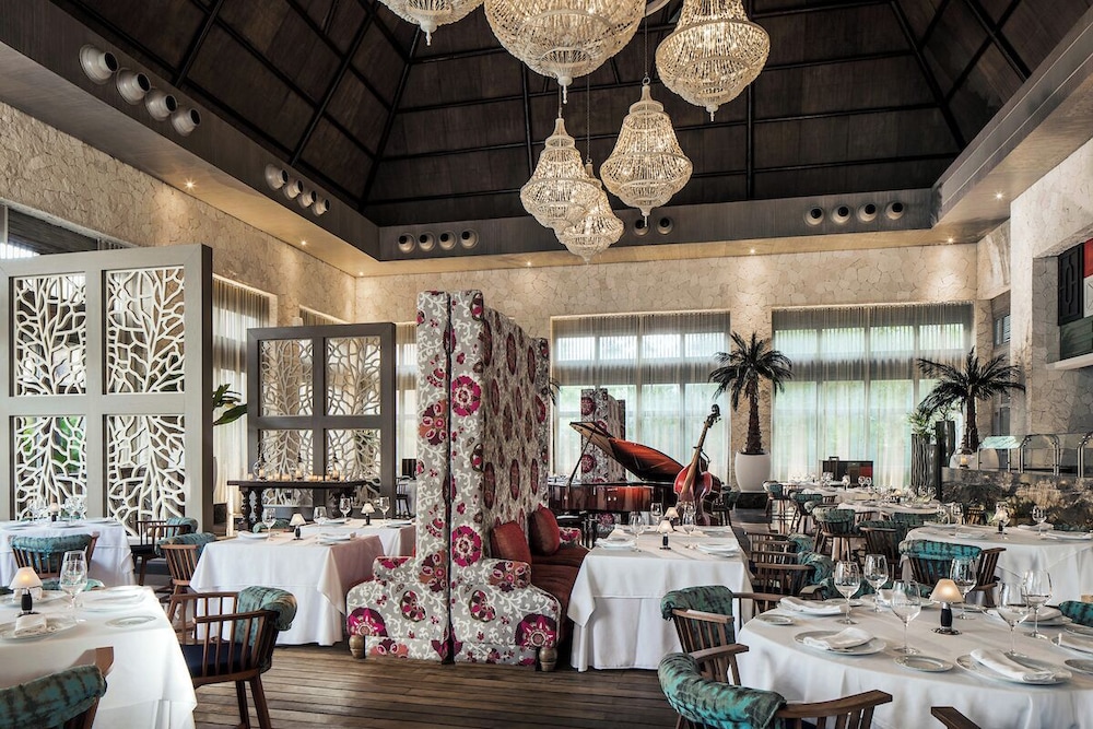 Jungala Hotel at VidantaWorld Riviera Maya — Restaurant & bars in Playa del Carmen, Quintana Roo