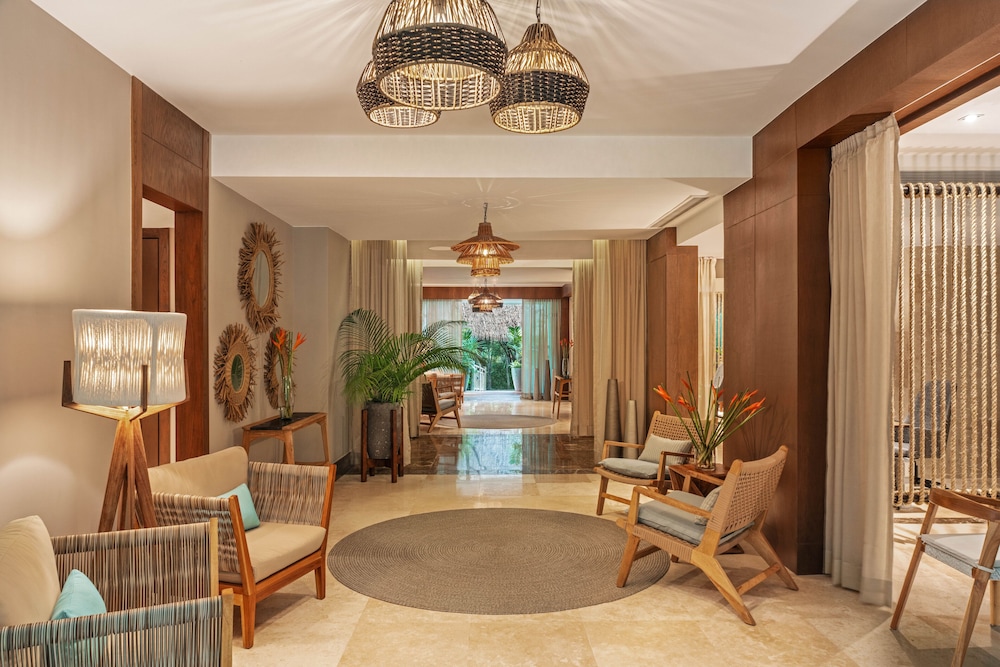 Jungala Hotel at VidantaWorld Riviera Maya — Hotel building in Playa del Carmen, Quintana Roo