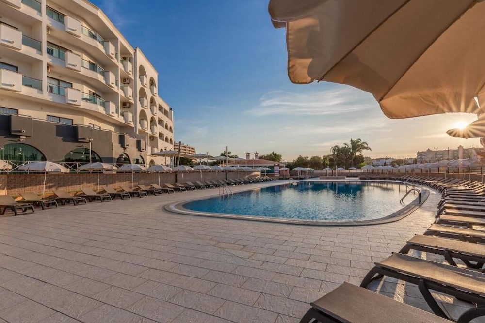 The Navigator - Solaqua — Swimming pool in Albufeira, Faro