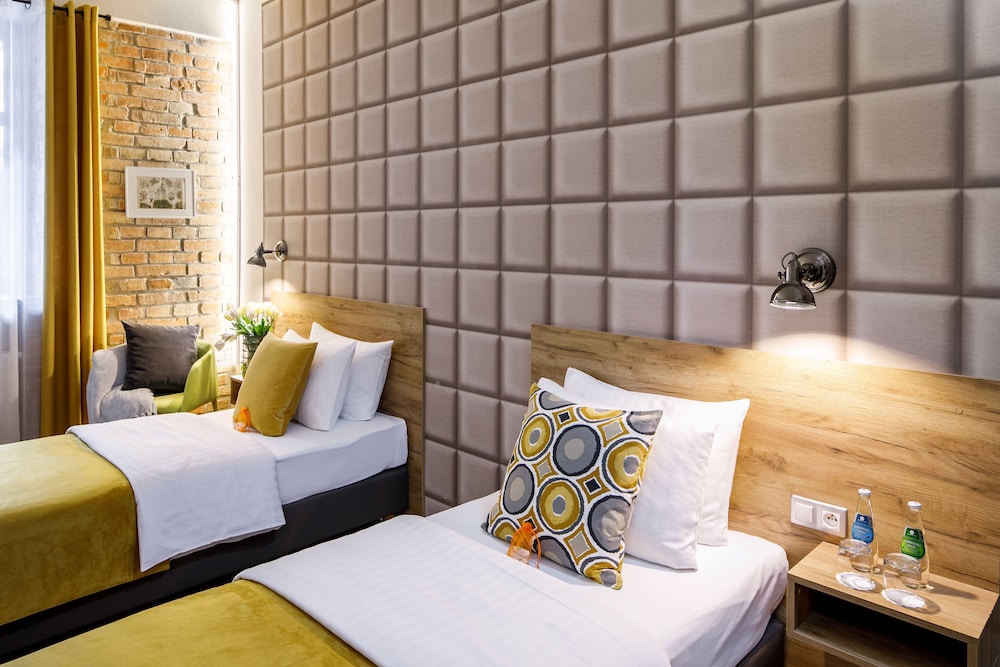 Art & Garden Residence — Hotel rooms in Krakow, Lesser Poland
