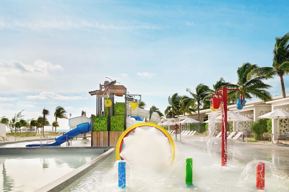 SLS Playa Mujeres – ALL Inclusive Collection — Swimming pool in Playa Mujeres, Quintana Roo
