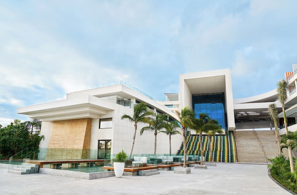 SLS Playa Mujeres – ALL Inclusive Collection — Hotel building in Playa Mujeres, Quintana Roo