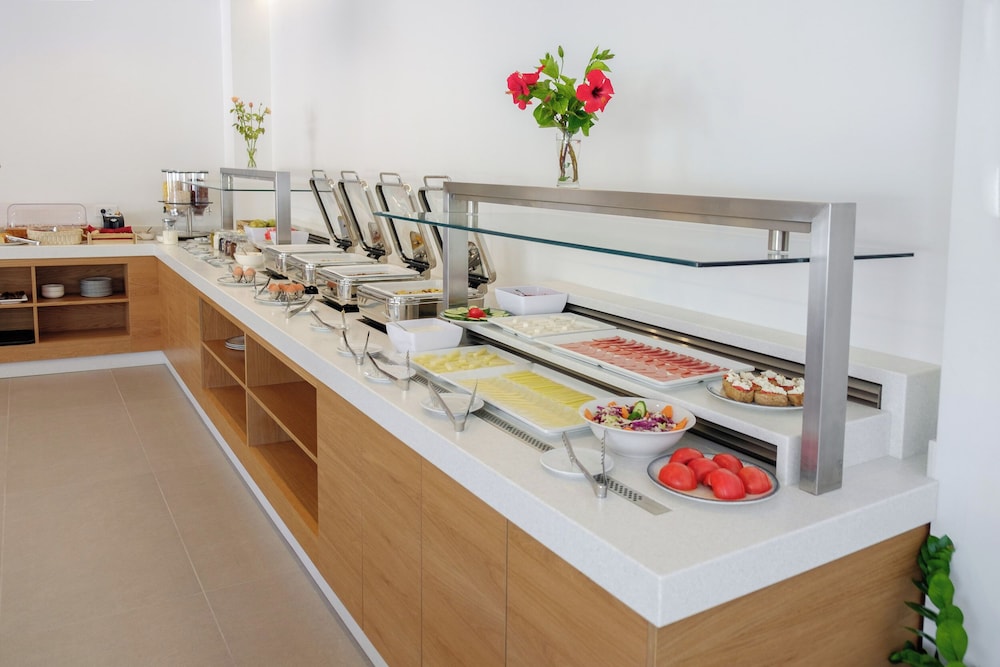 Phos Hotel Adults Only — Restaurant & bars in Chania