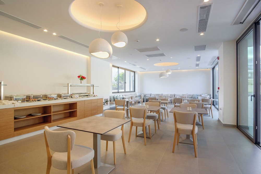 Phos Hotel Adults Only — Restaurant & bars in Chania