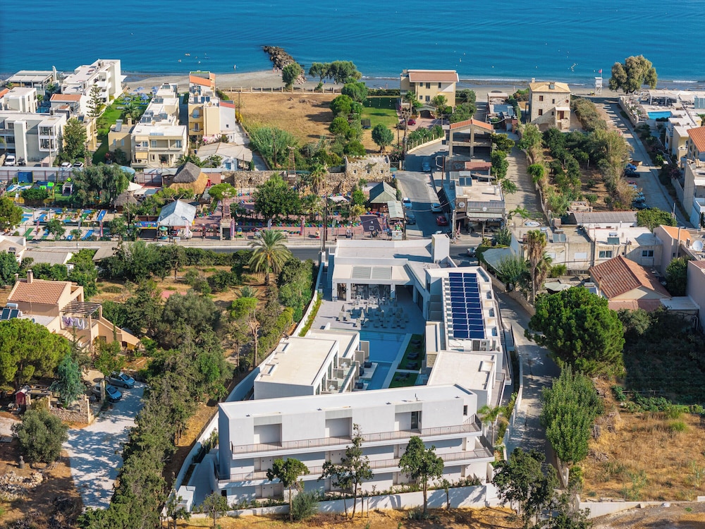 Phos Hotel Adults Only — Hotel building in Chania