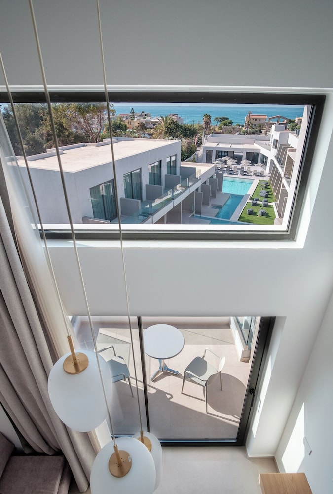 Phos Hotel Adults Only — Hotel building in Chania