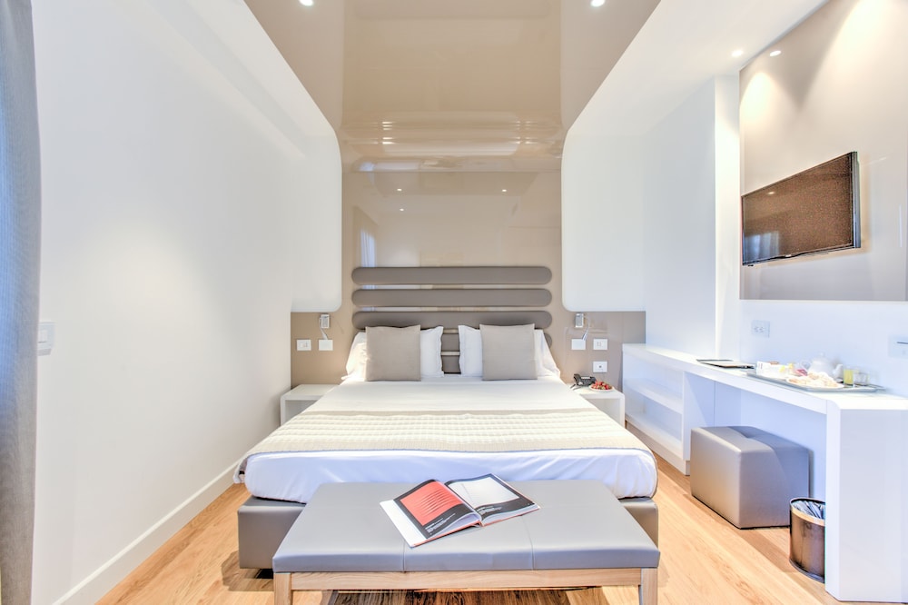 MH Florence Hotel & Spa — Hotel rooms in Florence, Tuscany
