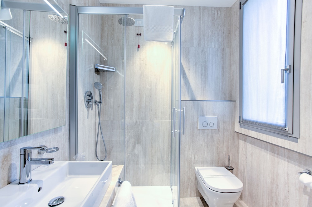 MH Florence Hotel & Spa — Hotel rooms in Florence, Tuscany