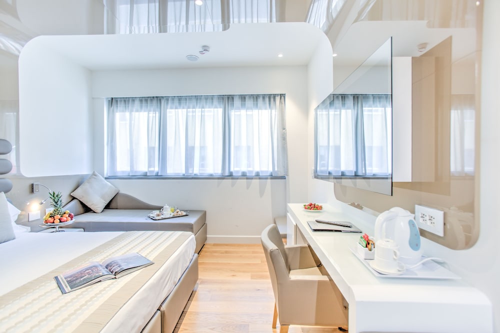 MH Florence Hotel & Spa — Hotel rooms in Florence, Tuscany