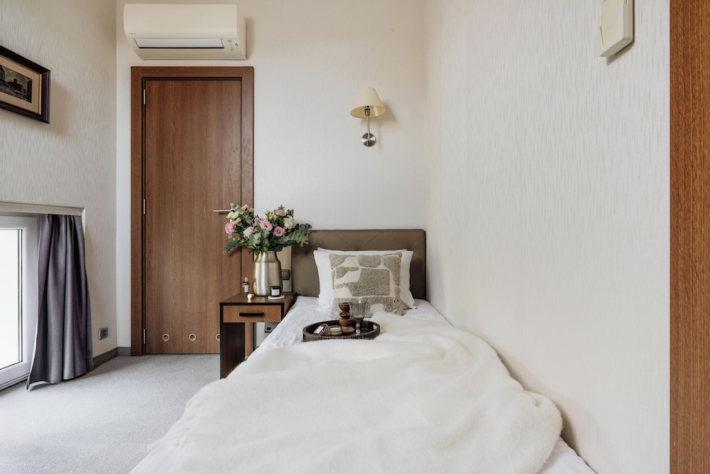 Hotel Grottger Boutique Hotel — Hotel rooms in Krakow, Lesser Poland