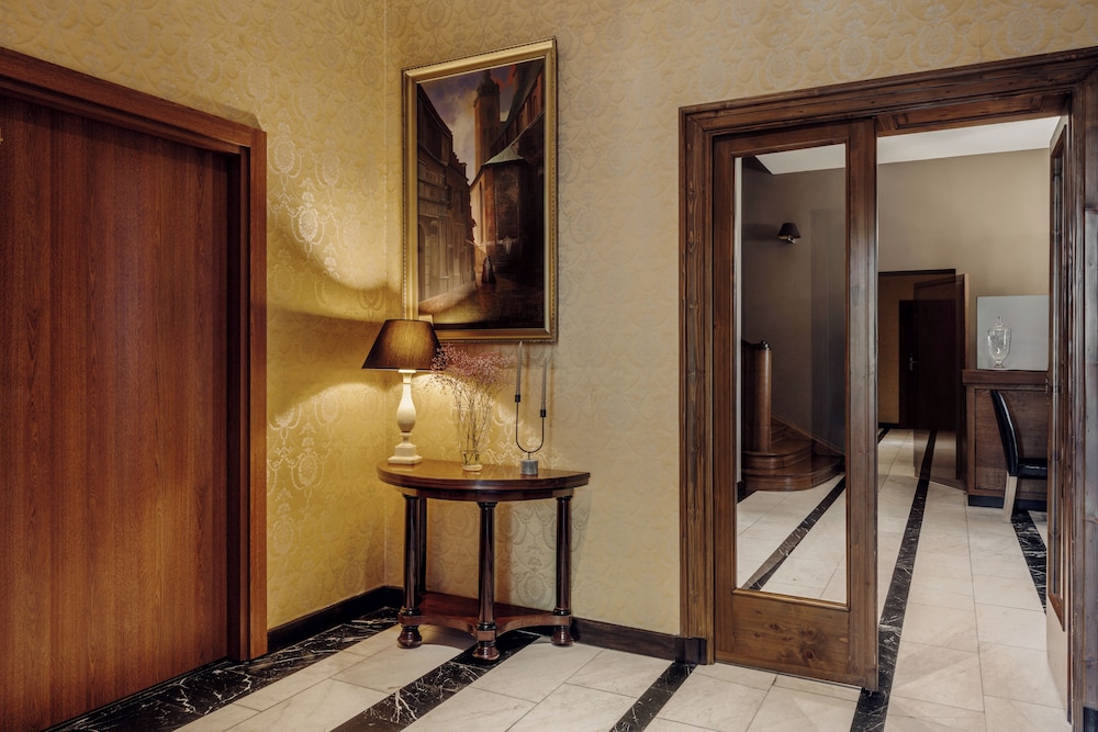 Hotel Grottger Boutique Hotel — Hotel building in Krakow, Lesser Poland