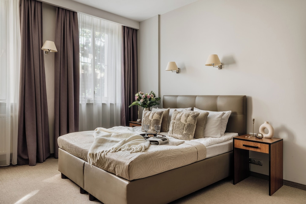 Hotel Grottger Boutique Hotel — Hotel rooms in Krakow, Lesser Poland