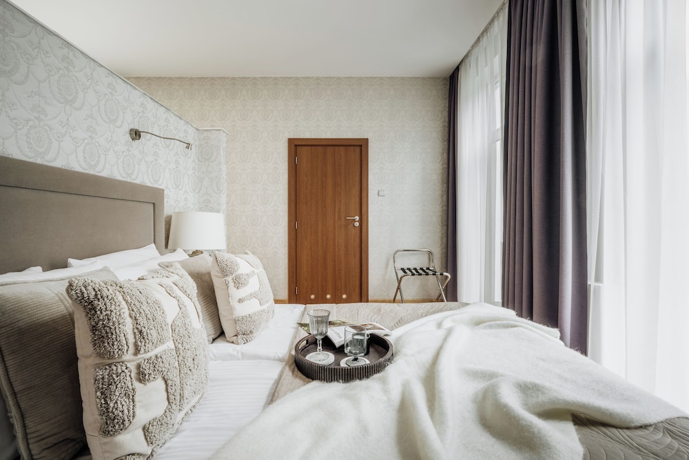 Hotel Grottger Boutique Hotel — Hotel rooms in Krakow, Lesser Poland