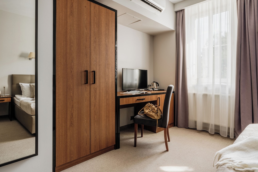 Hotel Grottger Boutique Hotel — Hotel rooms in Krakow, Lesser Poland
