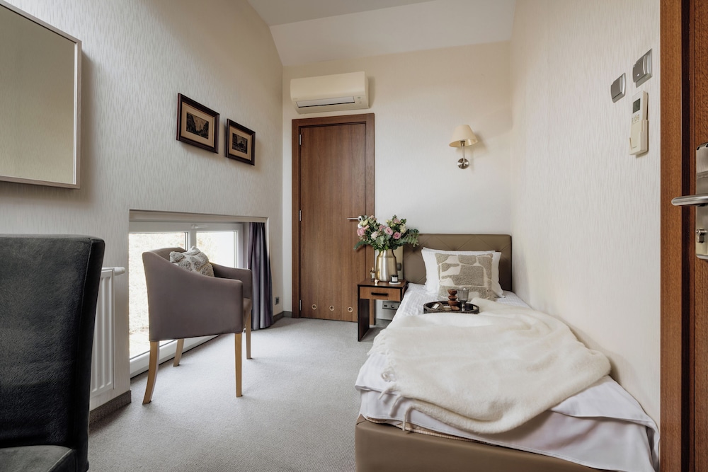 Hotel Grottger Boutique Hotel — Hotel rooms in Krakow, Lesser Poland