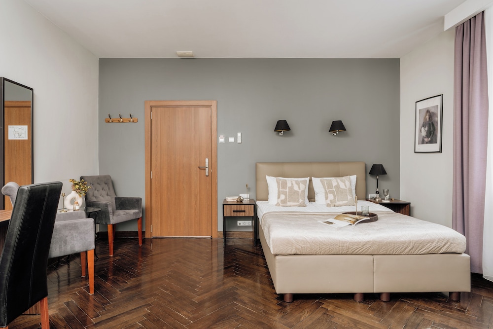 Hotel Grottger Boutique Hotel — Hotel rooms in Krakow, Lesser Poland