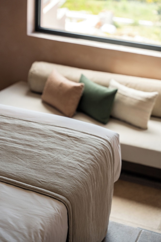 Tetra Retreat — Hotel rooms in Svoronata, Ionian Islands