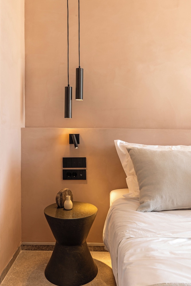 Tetra Retreat — Hotel rooms in Svoronata, Ionian Islands
