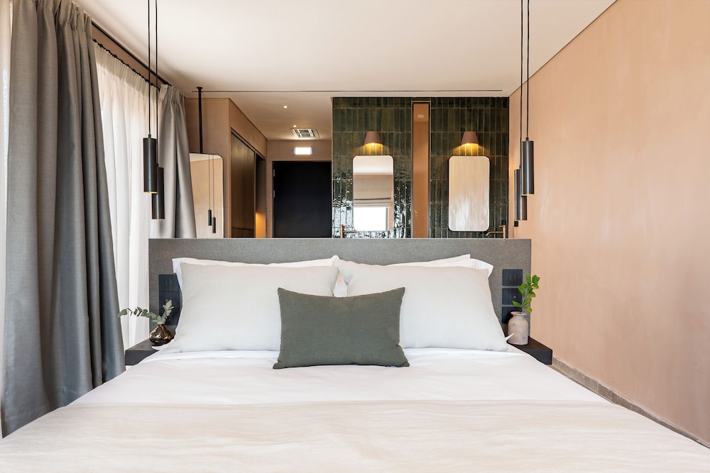 Tetra Retreat — Hotel rooms in Svoronata, Ionian Islands