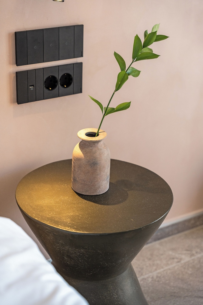 Tetra Retreat — Hotel rooms in Svoronata, Ionian Islands