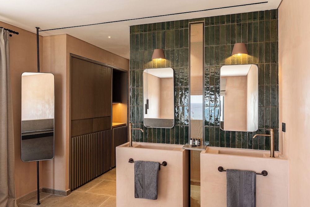 Tetra Retreat — Hotel rooms in Svoronata, Ionian Islands