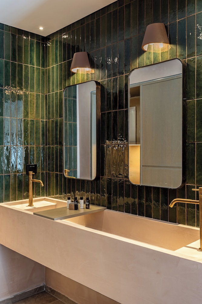 Tetra Retreat — Hotel rooms in Svoronata, Ionian Islands