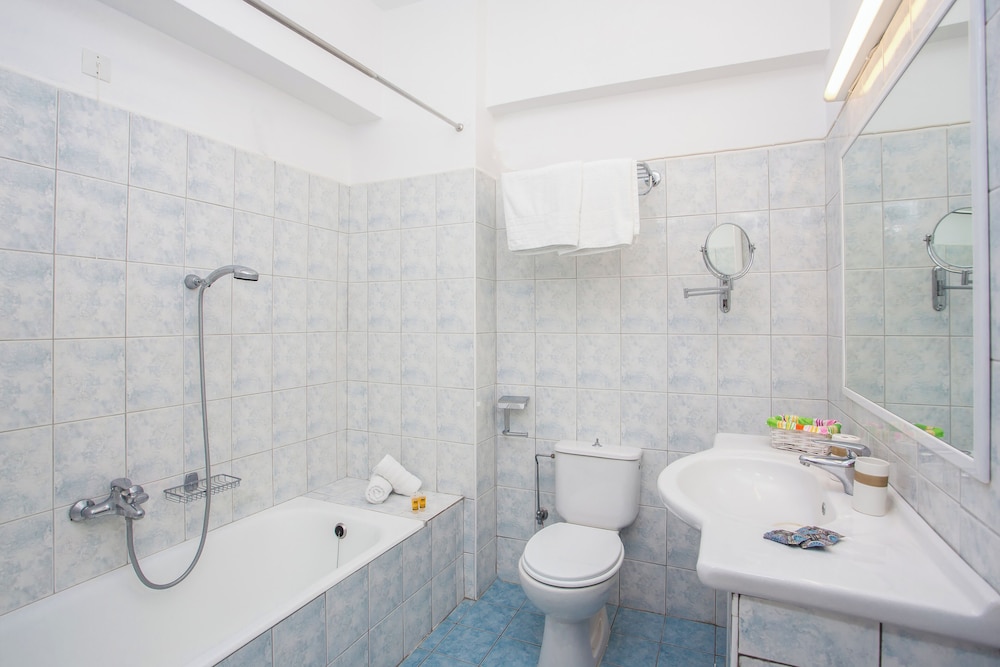 Mon Repos Hotel — Hotel rooms in Faliraki, South Aegean