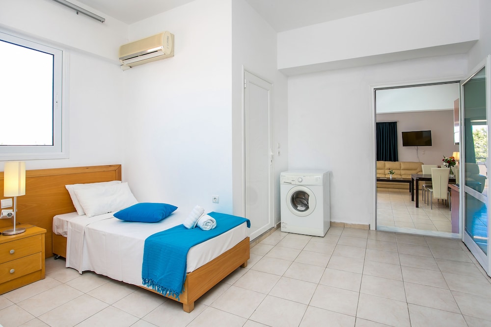 Mon Repos Hotel — Hotel rooms in Faliraki, South Aegean