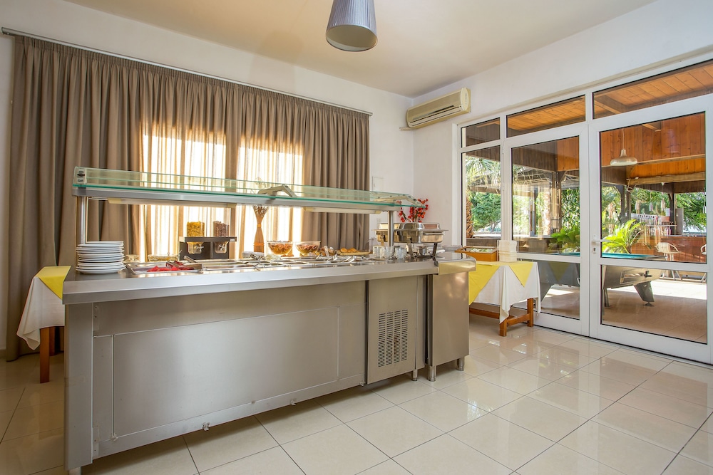 Mon Repos Hotel — Restaurant & bars in Faliraki, South Aegean