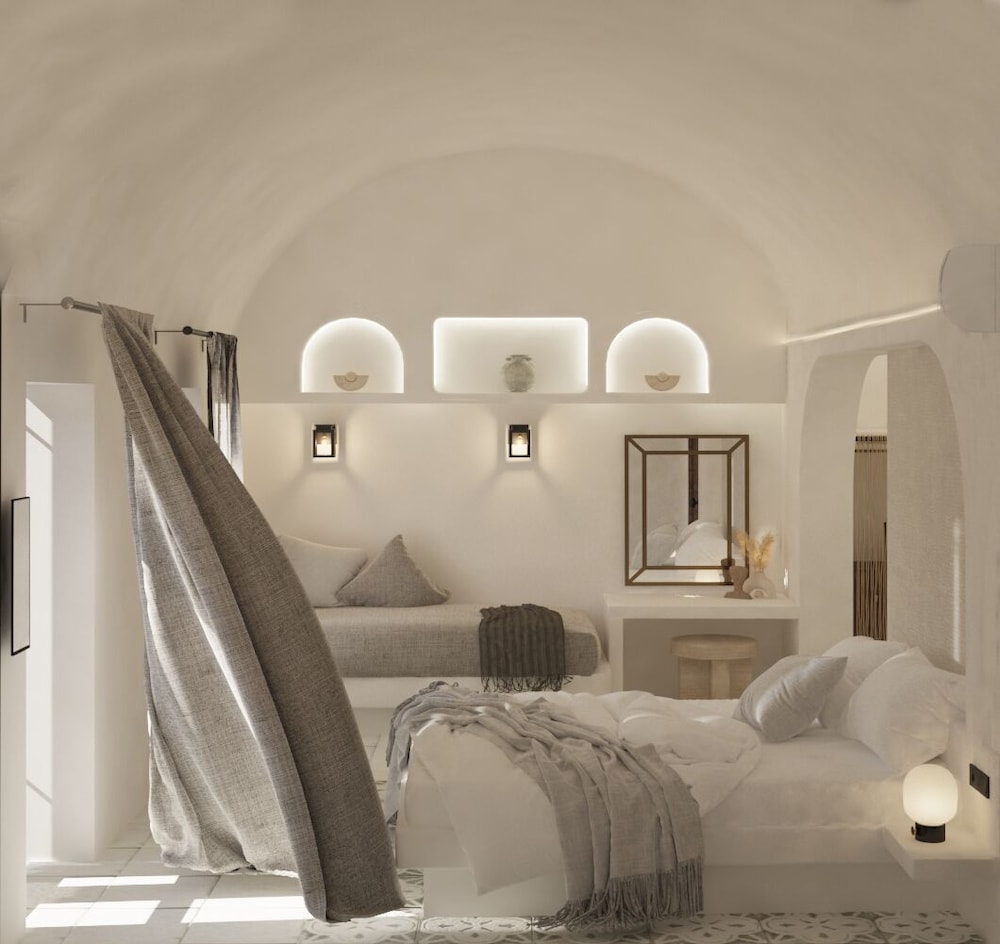 Chez Sophie — Hotel rooms in Kamari, South Aegean