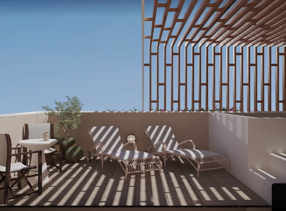 Chez Sophie — Hotel building in Kamari, South Aegean