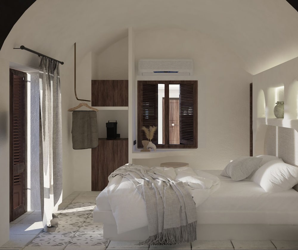 Chez Sophie — Hotel rooms in Kamari, South Aegean