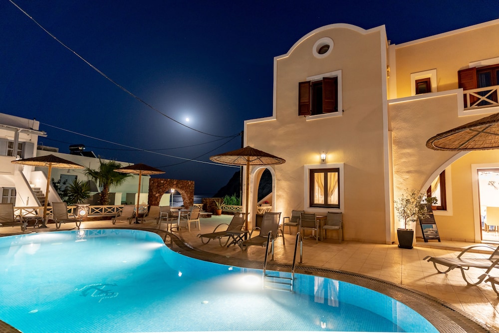 Chez Sophie — Swimming pool in Kamari, South Aegean