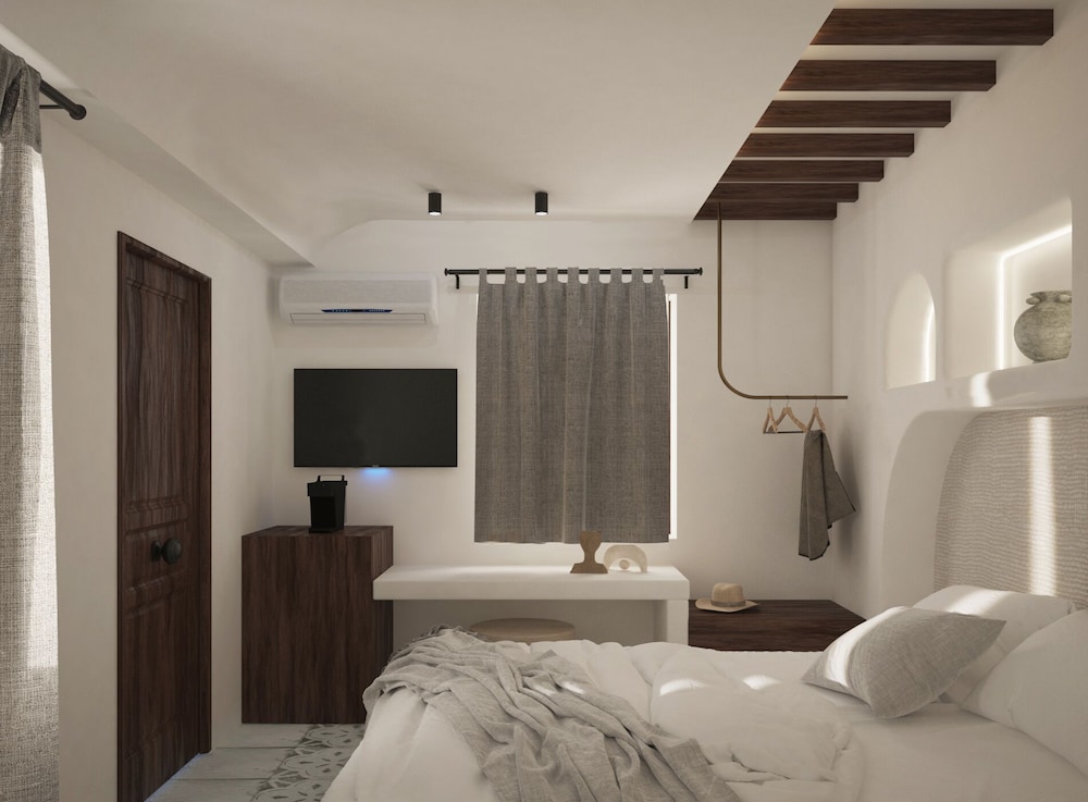 Chez Sophie — Hotel rooms in Kamari, South Aegean