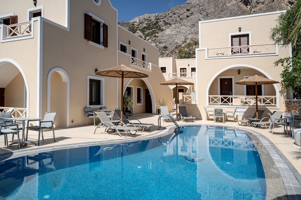 Chez Sophie — Swimming pool in Kamari, South Aegean