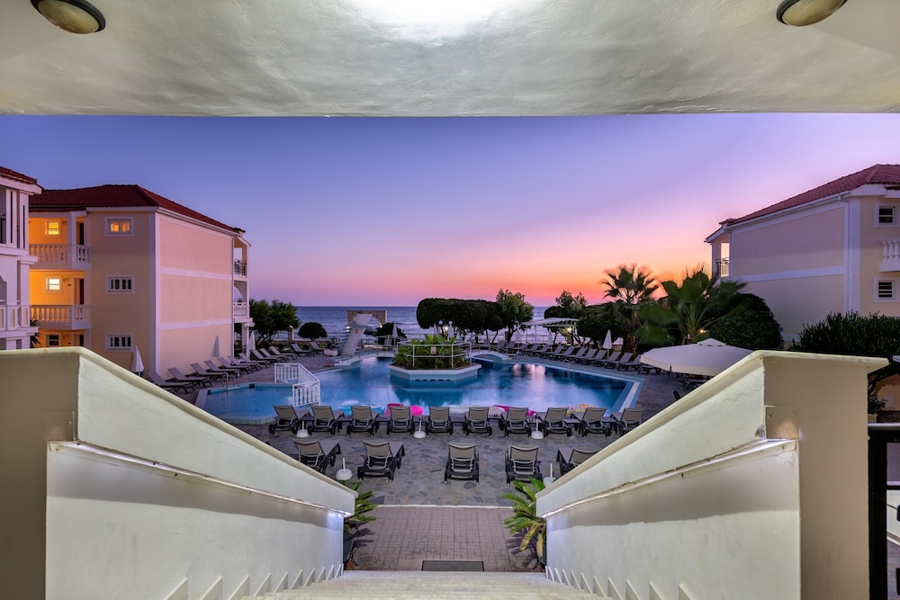 Porto Iliessa by GHH — Swimming pool in Argassi, Ionian Islands