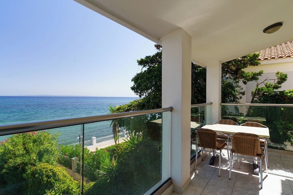 Porto Iliessa by GHH — Hotel rooms in Argassi, Ionian Islands