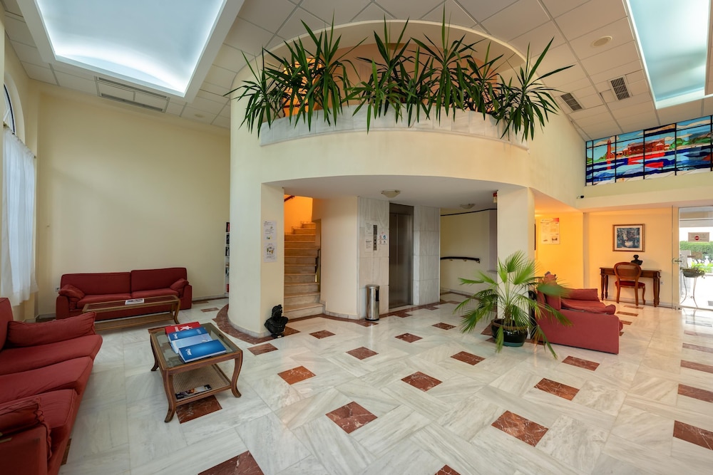 Porto Iliessa by GHH — Hotel building in Argassi, Ionian Islands