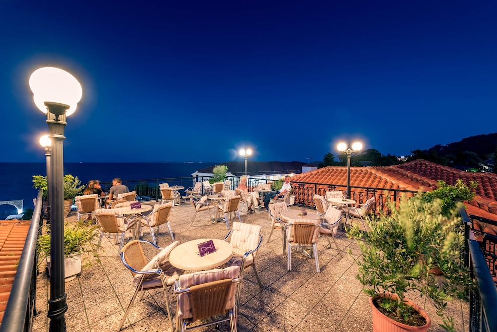 Porto Iliessa by GHH — Restaurant & bars in Argassi, Ionian Islands