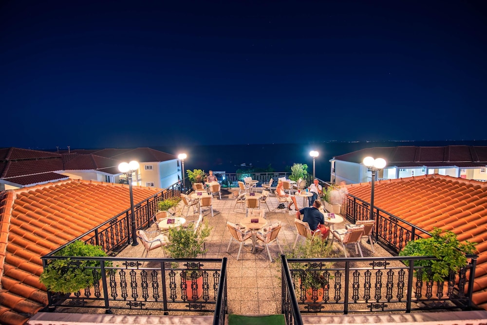 Porto Iliessa by GHH — Restaurant & bars in Argassi, Ionian Islands