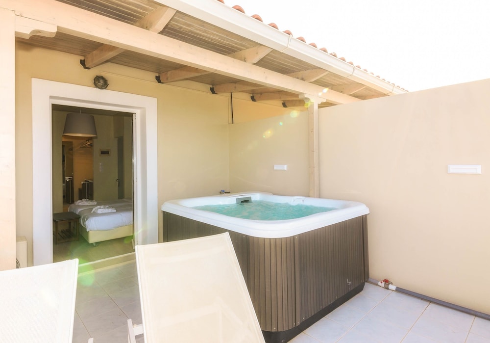 Iakinthos Tsilivi Beach — Spa in Tsilivi, Ionian Islands